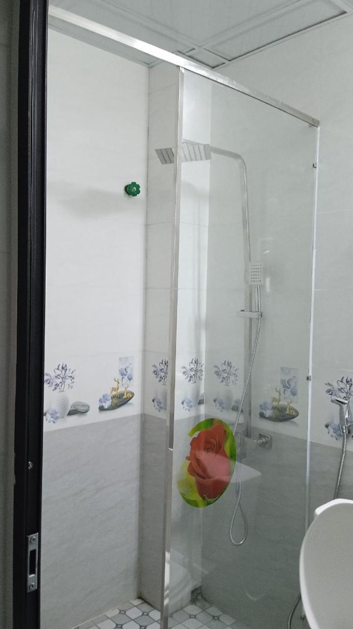 Hotel Thanh Binh 2 Хатинь Экстерьер фото