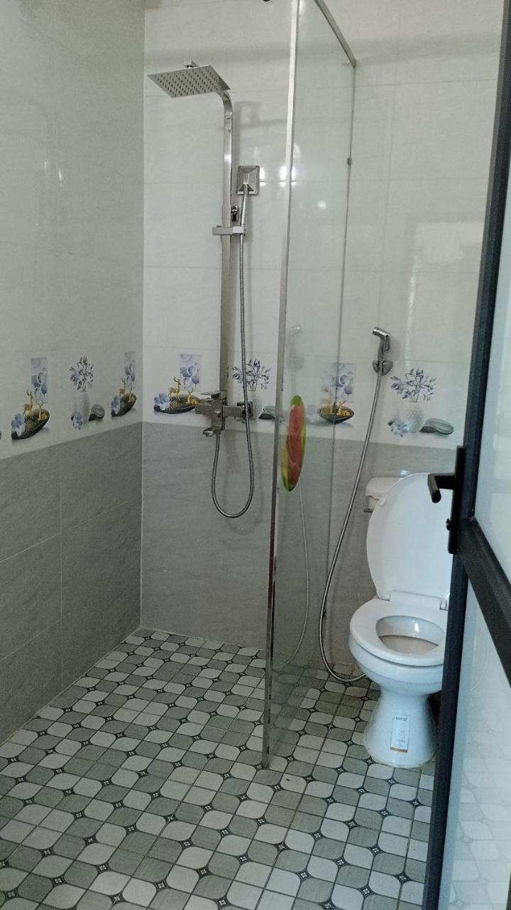 Hotel Thanh Binh 2 Хатинь Экстерьер фото